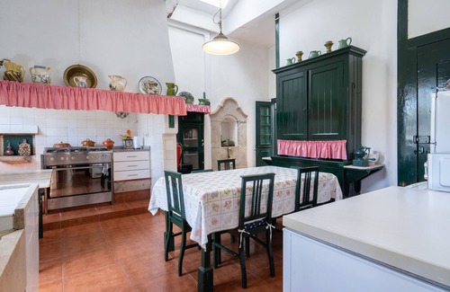 Seixas House | Secular manorial house, unique, on the river Minho