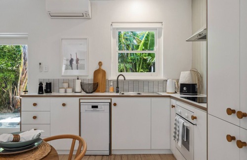 Glenelg South Apartment | Seed at Arlo`s - Ref · ★Seed at Arlo`s★✔Refined luxury in Glenelg✔WiFi