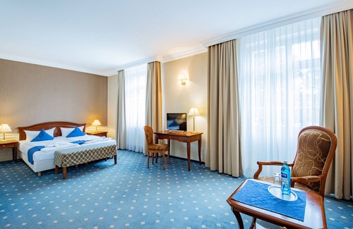 Großraschen Hotel | Seehotel Grossraeschen