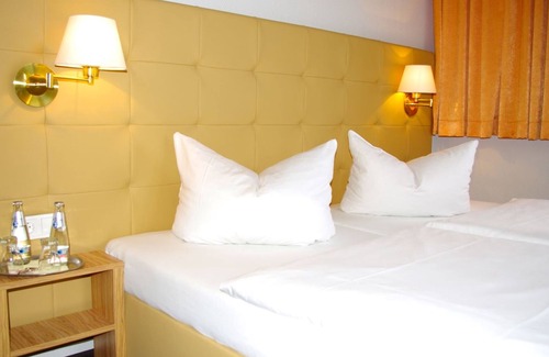 Storkow Hotel | Seehotel & Restaurant Karlslust