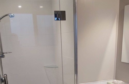 Waipiata Apartment | Self Contained Studio Unit on Rail Trail, Waipiata