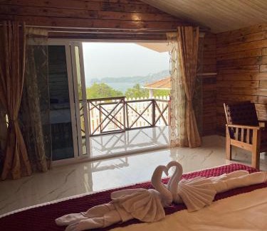 Canaguinim House | Semedo Seaview Cottages