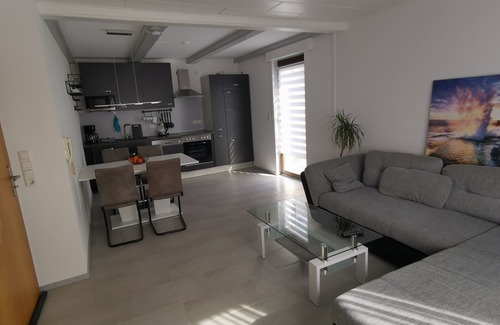 Hanau House | Semi-detached house in Hanau, conveniently located and close to the Main riverbank