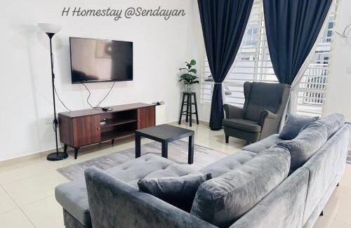 Bandar Sri Sendayan House | SENDAYAN H HomestayMuslimsahaja