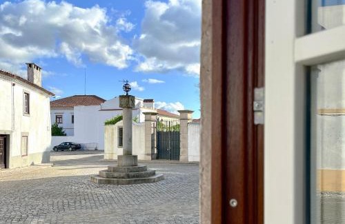 Gaviao House | Senhora da Praça