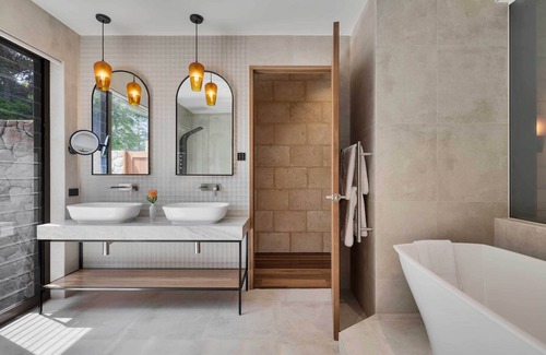 Crafers Cabin | Sequoia Lodge - Adults Only