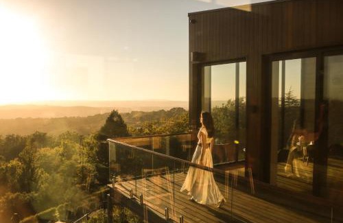 Crafers Hotel | Sequoia Lodge