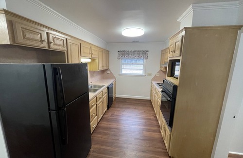 Camden Cottage | Serene Farmhouse Cottage