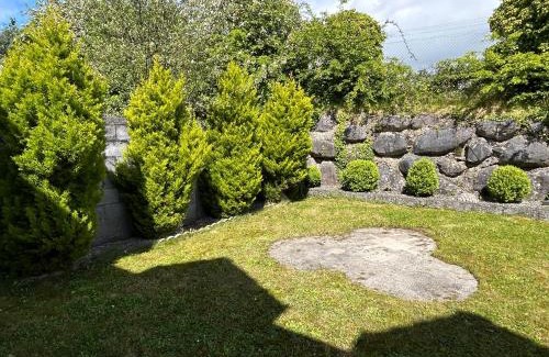 Ennis House | Serene Home