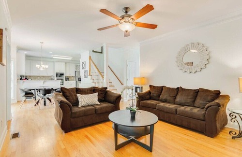 Conyers House | Serene Poolside Oasis 5 BR, Office, Luxe Amenities