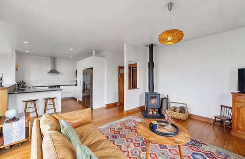 Fitzroy House | Serene Stay - Fitzroy Holiday Home