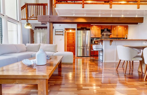 Princeville House | Serene Updated End-Unit Oasis, 3 Bd + Loft & 2 Ba, NEW AC, Walk to Beach, Pool
