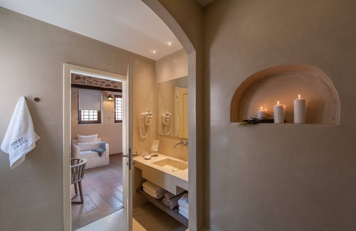 Old Town Hotel | Serenissima Boutique Hotel