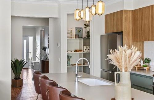 Warrnambool House | Serenity Escape - Designer Luxury Retreat with Private Sauna