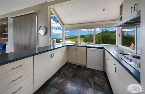 Cape Bridgewater House | Serenity with a wonderous view!