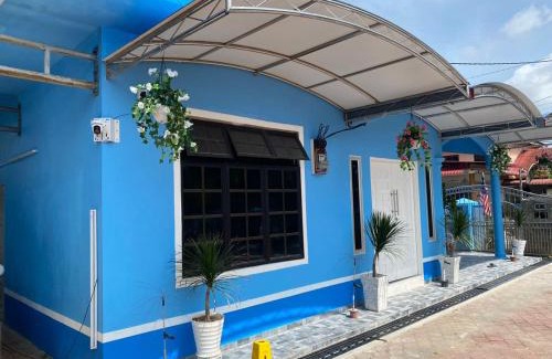 Wakaf Che Yeh House | Seri Idaman Room and Studio - MusIim Only