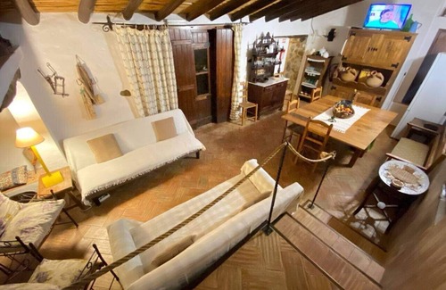 Sao Barnabe Cottage | Serra do Caldeirão Private Pool Villa