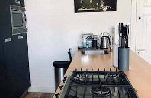 Glyndon House | Serviced apartment well furnished