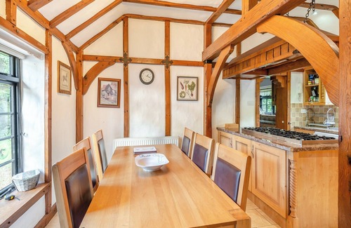 Brentwood Cottage | Set on 8-acres, with wild deer roaming around.