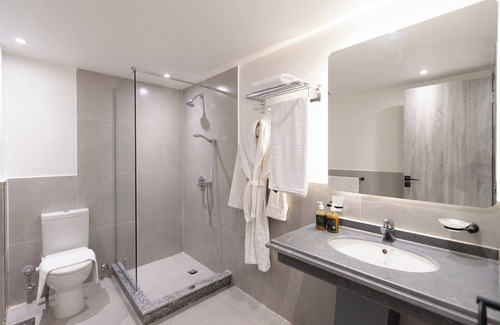 Sheikh Zayed City Hotel | Seven Stays Zayed