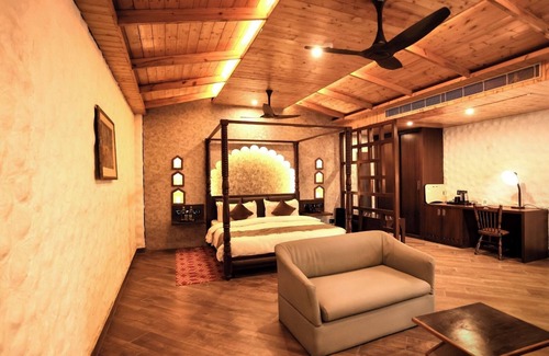 Sirala Hotel | Shaantam Resorts & Spa
