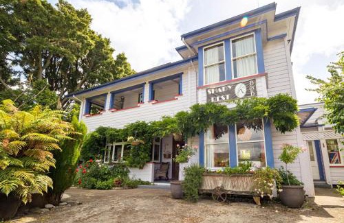Takaka Bed & Breakfast | Shady Rest Bed & Breakfast