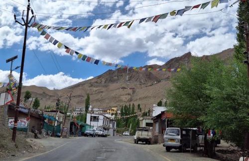 Tingmosgang Bed & Breakfast | Shanglang Guest House Ladakh by LexStays