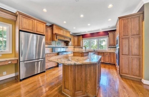 Penhook House | Shangri-la Beautiful setting, beautiful upscale home