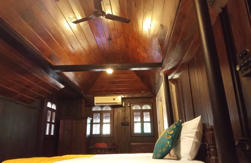 Andhakaranazhy Hotel | Shantitheeram Ayurveda