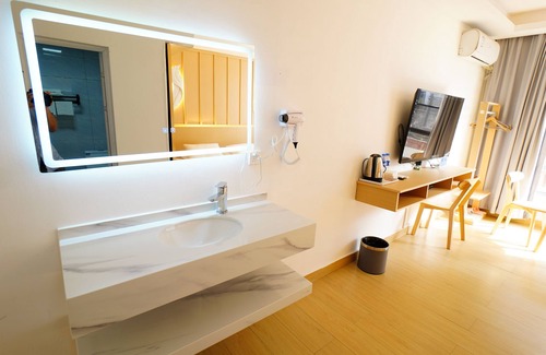 Yangshuo Hotel | Shanxun Snow Mountain Villa Hotel