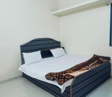 Ellora Hotel | Sharmaji Hotel and Homestay