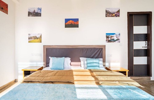 Naddi Bed & Breakfast | Sharry's Homestay6OO6I7798S