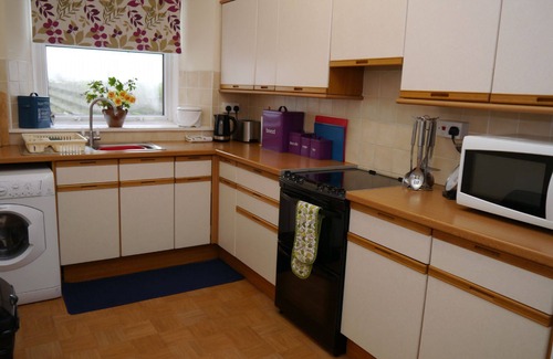 Sandyhills Cottage | Shelduck Cottage - a cottage that sleeps 4 guests in 2 bedrooms