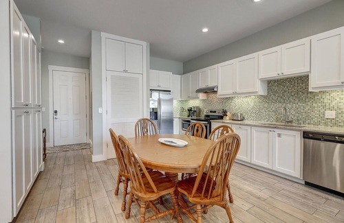 Cinnamon Shore Apartment | Shells on the Beach TC 2104