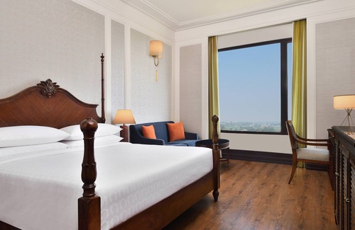 Indore Hotel | Sheraton Grand Palace Indore