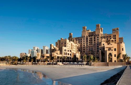 Beach & Coast Resort | Sheraton Sharjah Beach Resort and Spa