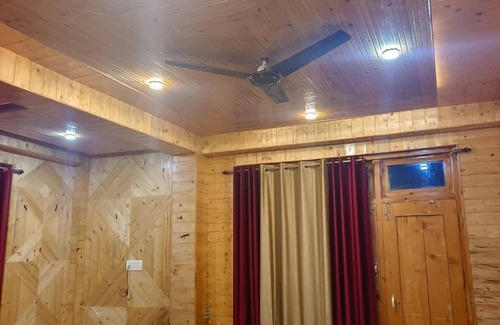 Kasol House | Shesh Besh Guest House & Restaurant