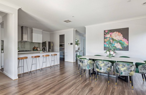 Point Cook House | SHINE Point Cook Elegant Home Sweet Home