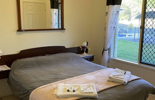 Maroon Other | Shire horse and Clydesdale farmstay