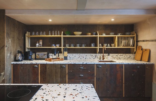 Holt Apartment | Shirehall Apartments