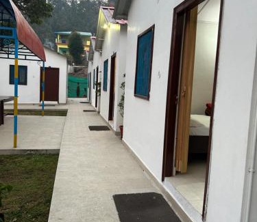 Smanora Range House | Shivalik HomeStay & BayleafCafe