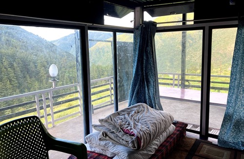 Tehri Villa | Shoonya Home Stay - Devalsari Deodar Forest Range - 60min from Mussoorien