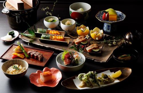 Yudanaka Shibu Onsen Hotel | Shoraiso