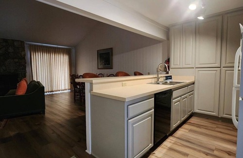 Brockway Condo | Shore View Serenity 4 Bedroom Home by RedAwning