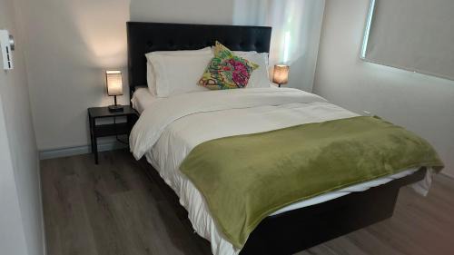 Jacksons Point Hotel | SHORE VISTA LODGE