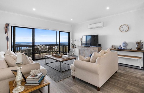 Wirrina Cove House | Shoreline Escape