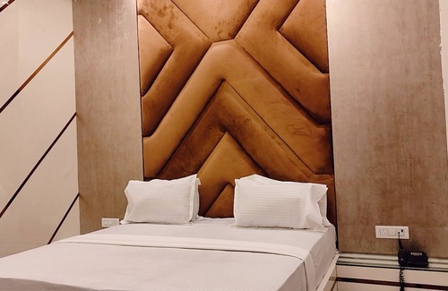 Aligarh Hotel | Shraddha Hotel