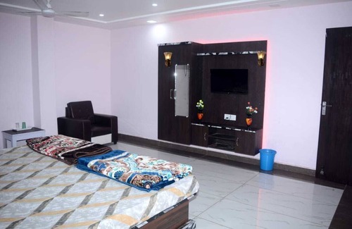 Chitrakoot Hotel | SHRADDHA SHIVAM RESIDENCY