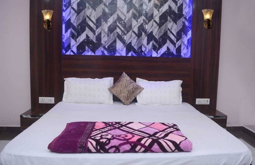 Chitrakoot Hotel | SHRADDHA SHIVAM RESIDENCY