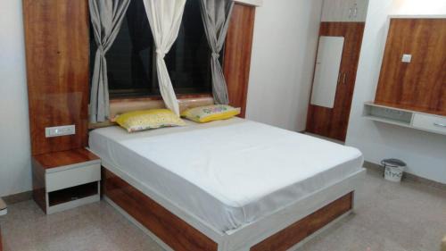 Wasda Hotel | SHREE ATITHI HIGHWAY HOTEL